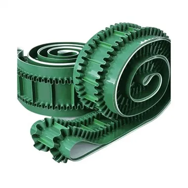 Convoyeur à parois latérales et à taquets